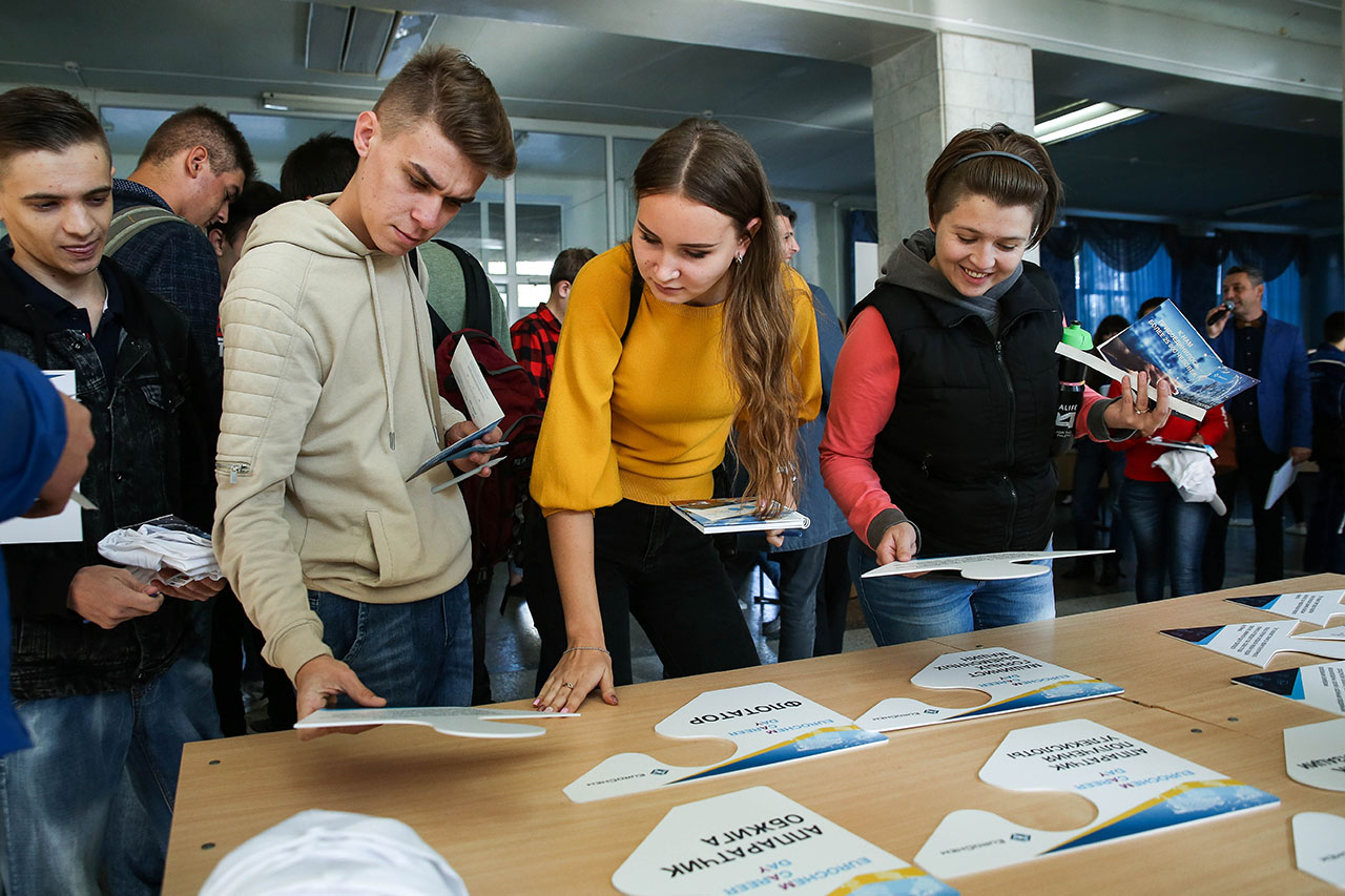 NCFU Develops Graduates Database for Further Employment