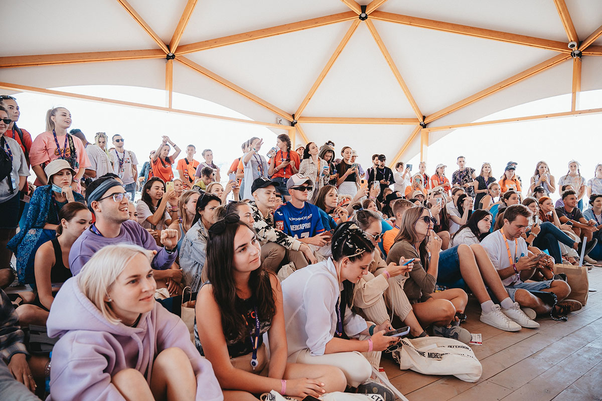 studenty-skfu-stali-uchastnikami-festivalya-tavrida-art-ncfu-ru-01