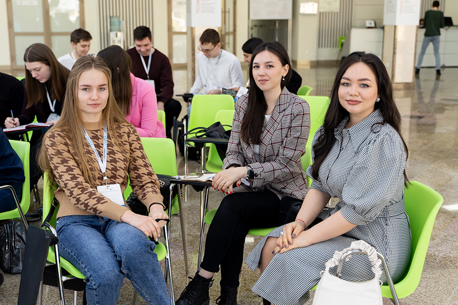 studenty-skfu-uchastniki-shkoly-mediummedia-ncfu-ru-03