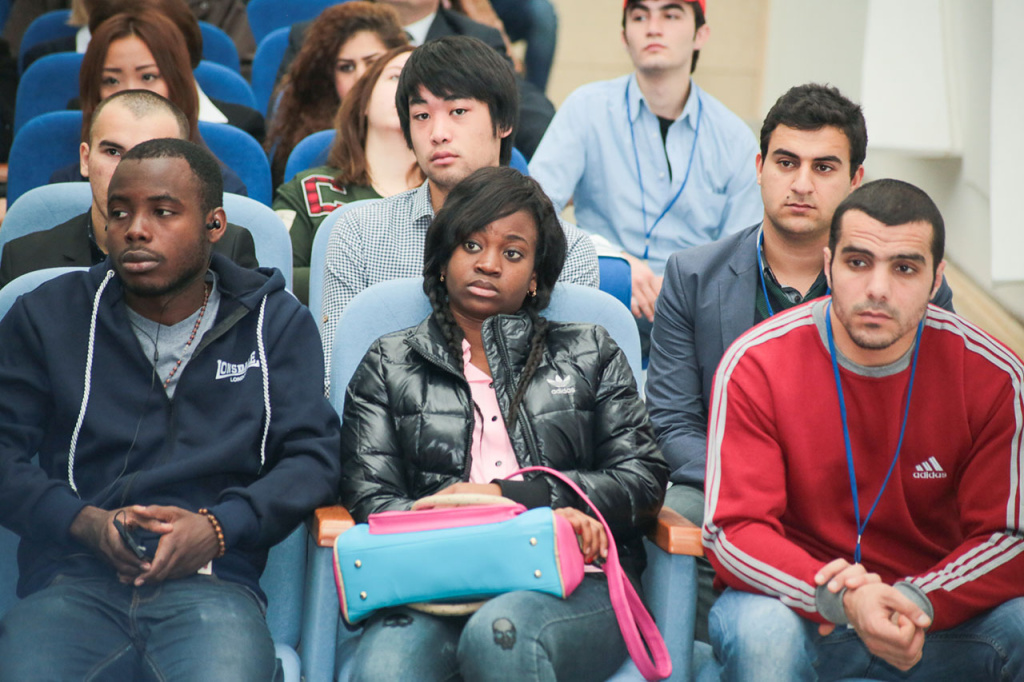 inostrannye-studenty-poluchat-podderzhku-ncfu_ru-01.jpg