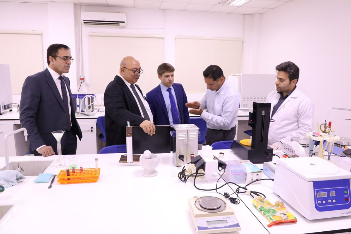 sovmestnye-proekty-v-oblasti-inzhenerii-i-neftyanoj-otrasli-budut-razvivat-skfu-i-universitety-iraka-ncfu-ru-01 (3).jpg